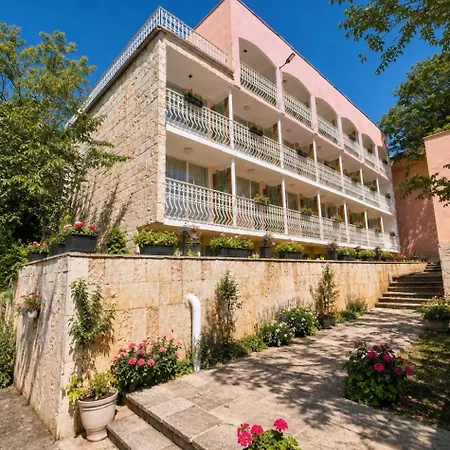 Olimpiya 2* Balchik